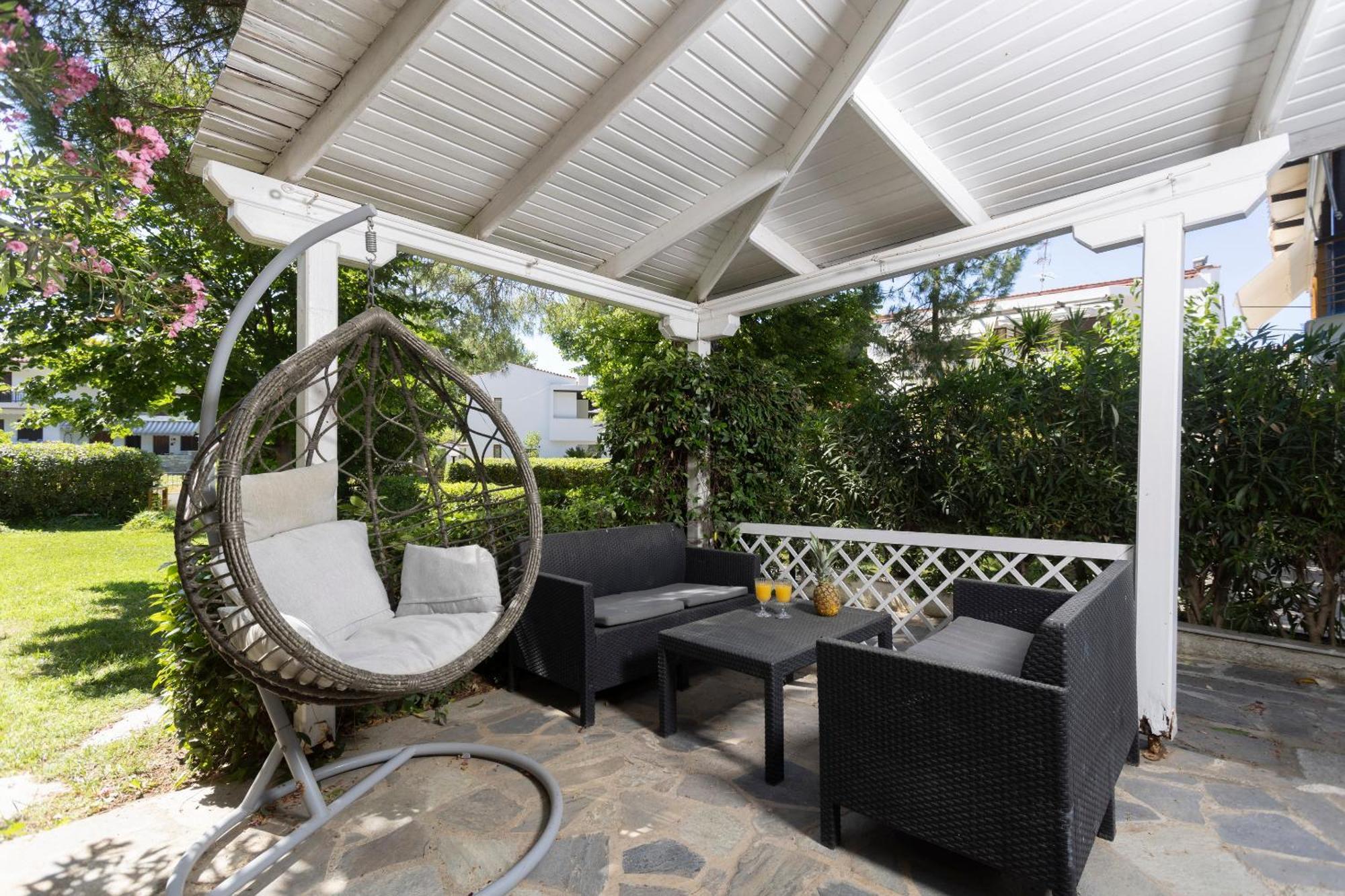 Lovely Villa 3 Min From The Beach Hanioti Exterior foto